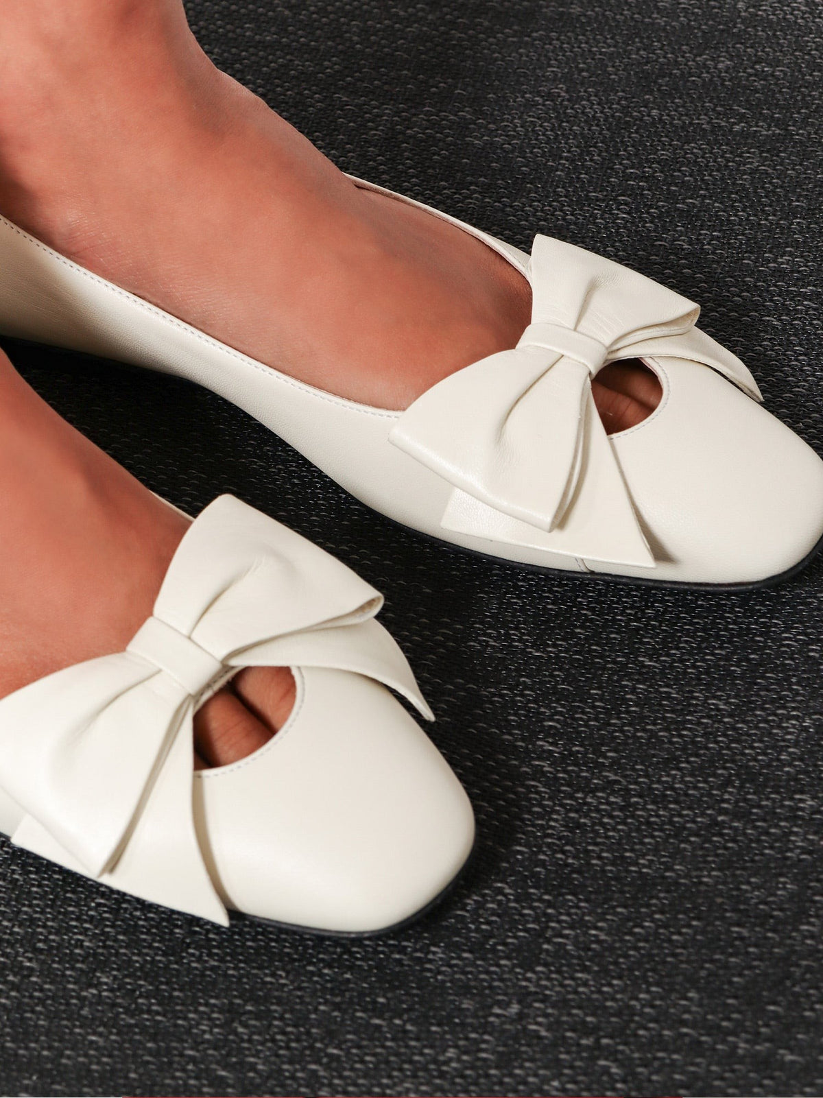Valentino Garavani Leather Bowow ballerinas – afbeelding 2